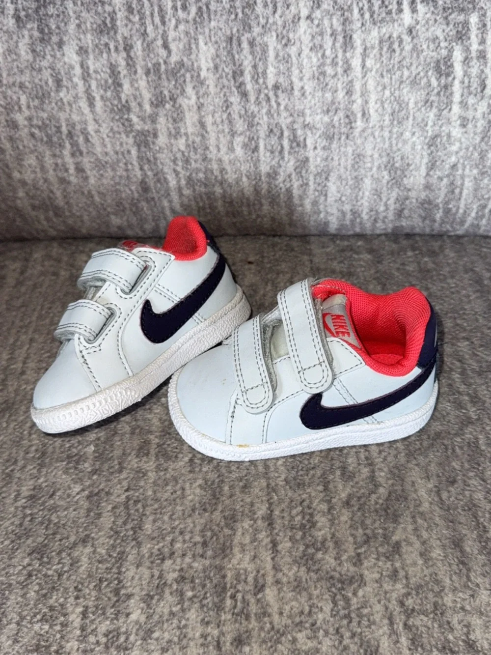 Nike Toddler Shoes Size C2 White/Navy/Coral Hook & Loop Sneakers